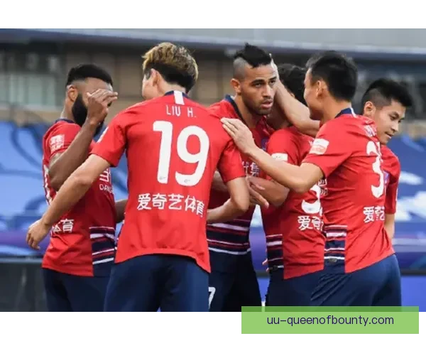 雅典AEK遗憾错失卫冕机会 希腊联赛冠军梦碎之际的无奈与反思